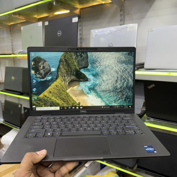 Dell Latitude 7330 | 12th Gen Intel i5 | 16GB RAM | 256GB SSD | Lightweight Business Laptop